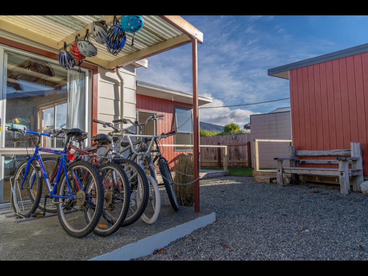 Te Anau Holiday Home - Free Wifi - Free Bikes & Kayaks - Short Walk To Lake & Town - Top Views Zewnętrze zdjęcie
